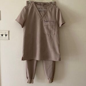 Figs Women's Scrub Set in Taupe